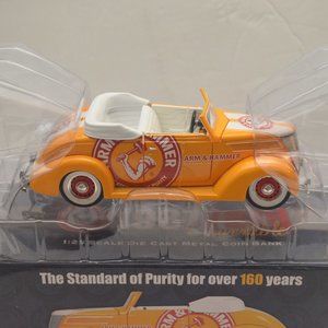 Limited 1937 Ford Convertible 1:25 Scale Die Cast Metal Coin Bank Arm & Hammer